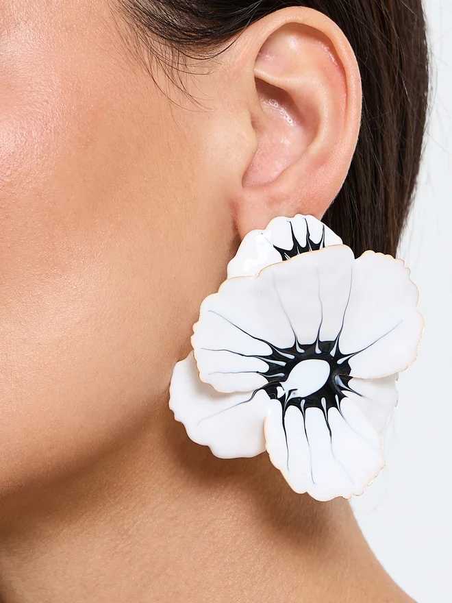 Styli  Resin Flower Stud Earrings for Women | Best Price UAE