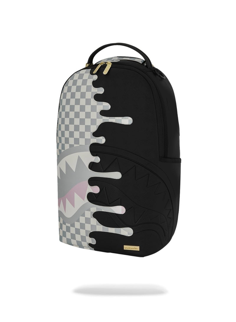 SPRAYGROUND حقيبة ظهر جانبية بتصميم مربعات مع تسرب من الخلف - Image 5