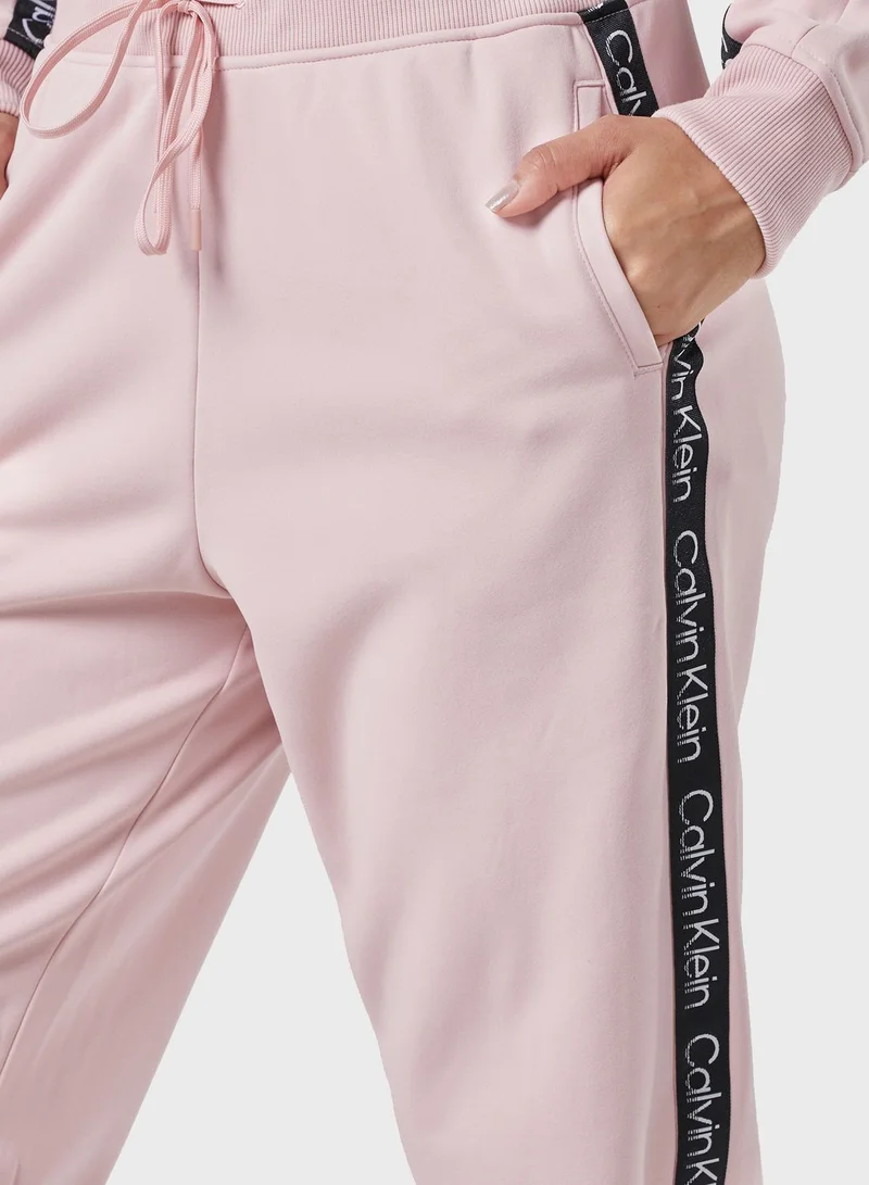 كالفن كلاين سبورت بنطال رياضي بشعار الماركة