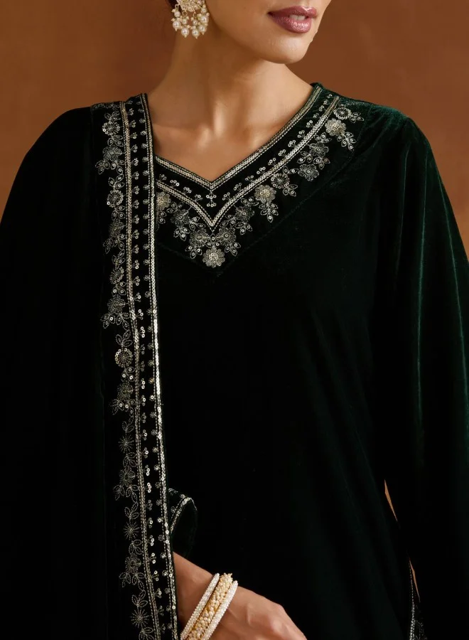 آي شين Women's Bottle Green 100% Cotton Yoke Design Straight Fit Kurta Set
