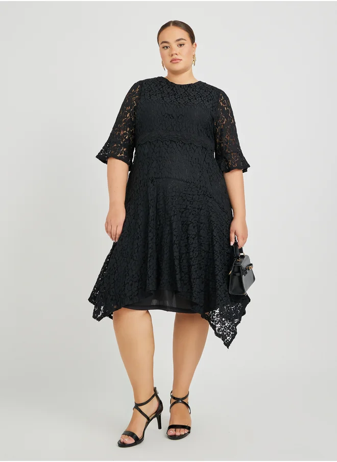 ستايلي Plus Size Lace High Neck Asymmetric Hem A-Line Midi Dress