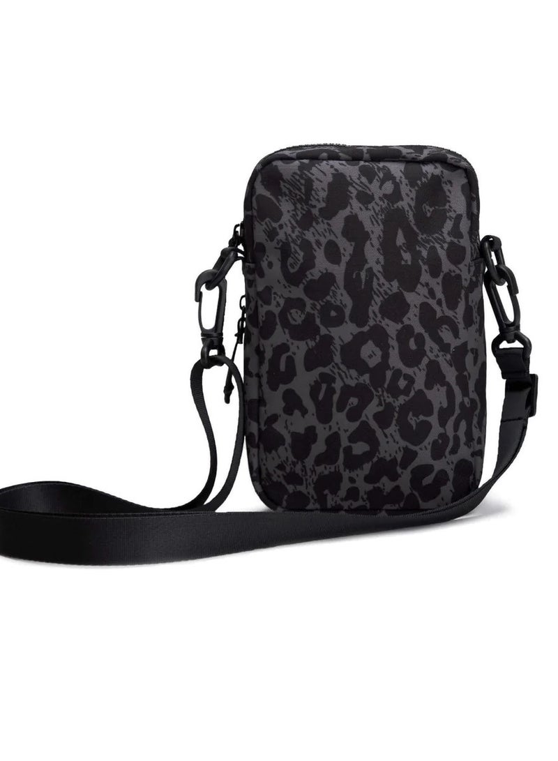vooray Vooray Core Crossbody Midnight Jaguar Standard  - Image 3
