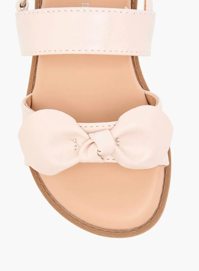 فلورا بيلا من شو إكسبرس Girls Bow Applique Sandals With Hook And Loop Closure