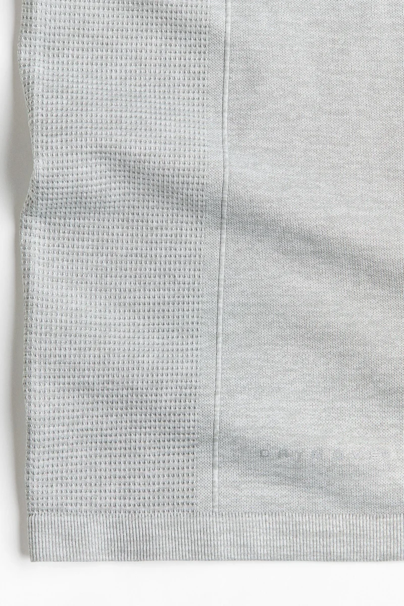 H&M  Regular Fit Tennis T-shirt with DryMove™ for Men | Best Price UAE