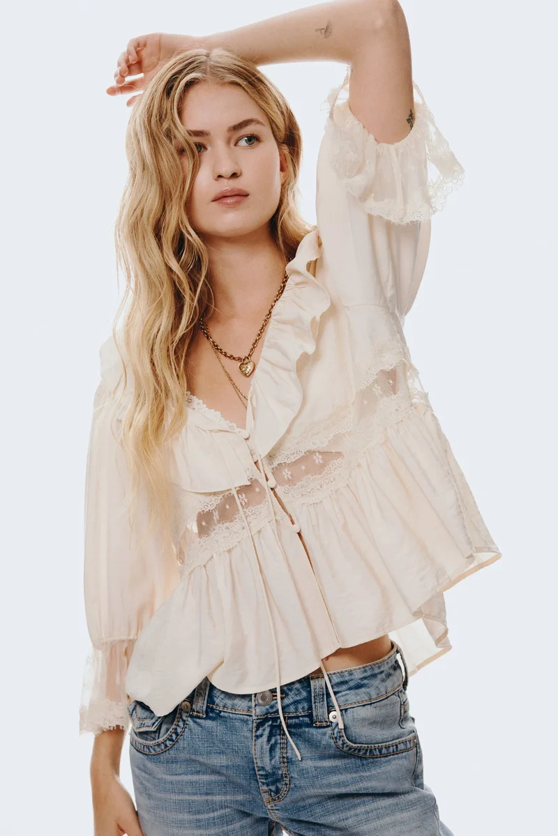 اتش اند ام جينز بحافة واسعة وخصر منخفض