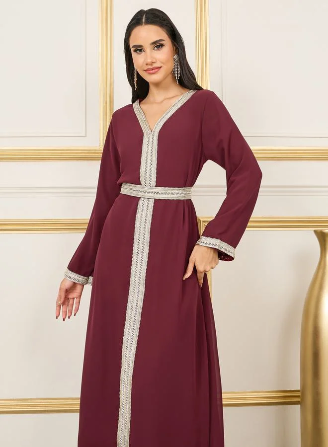 ستايلي Embroidered Lace Rhinestone Detail Kaftan