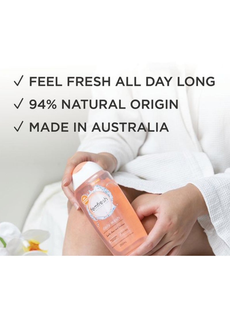 femfresh Intimate skin care Daily Wash 250ml & Daily deodorant 125ml - Image 2