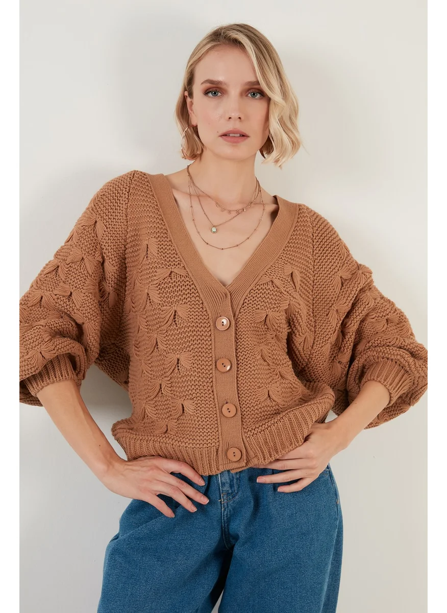 ليلا V Neck Buttoned Knitted Sweater Women's Cardigan 6310007
