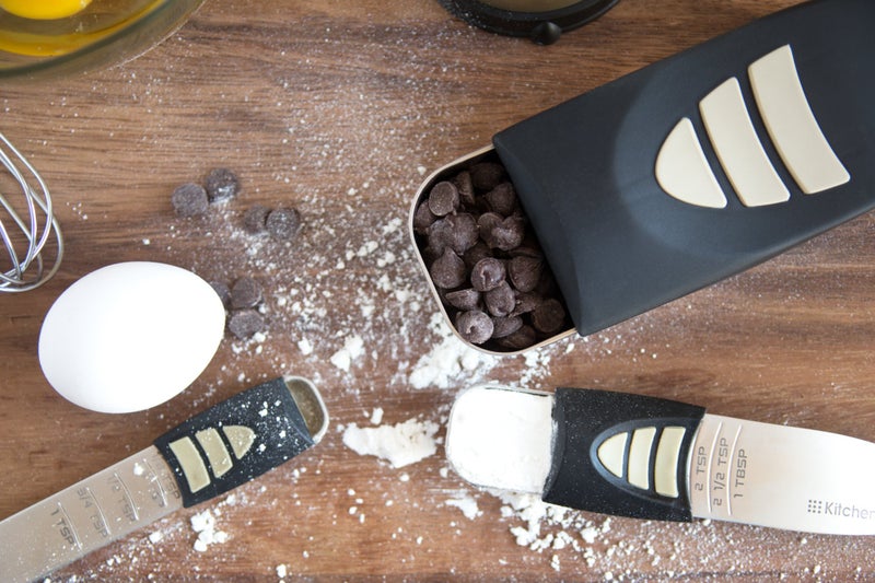 كيتشين أرت مجموعة Kitchenart Bakers Pro Adjust-A-Measure مكونة من 4 قطع من الساتان - Image 4