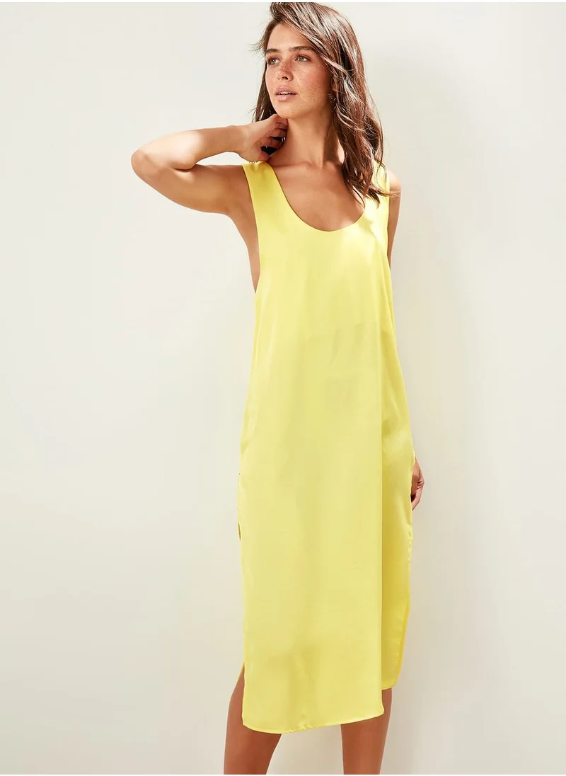 trendyol Back Detail Dress