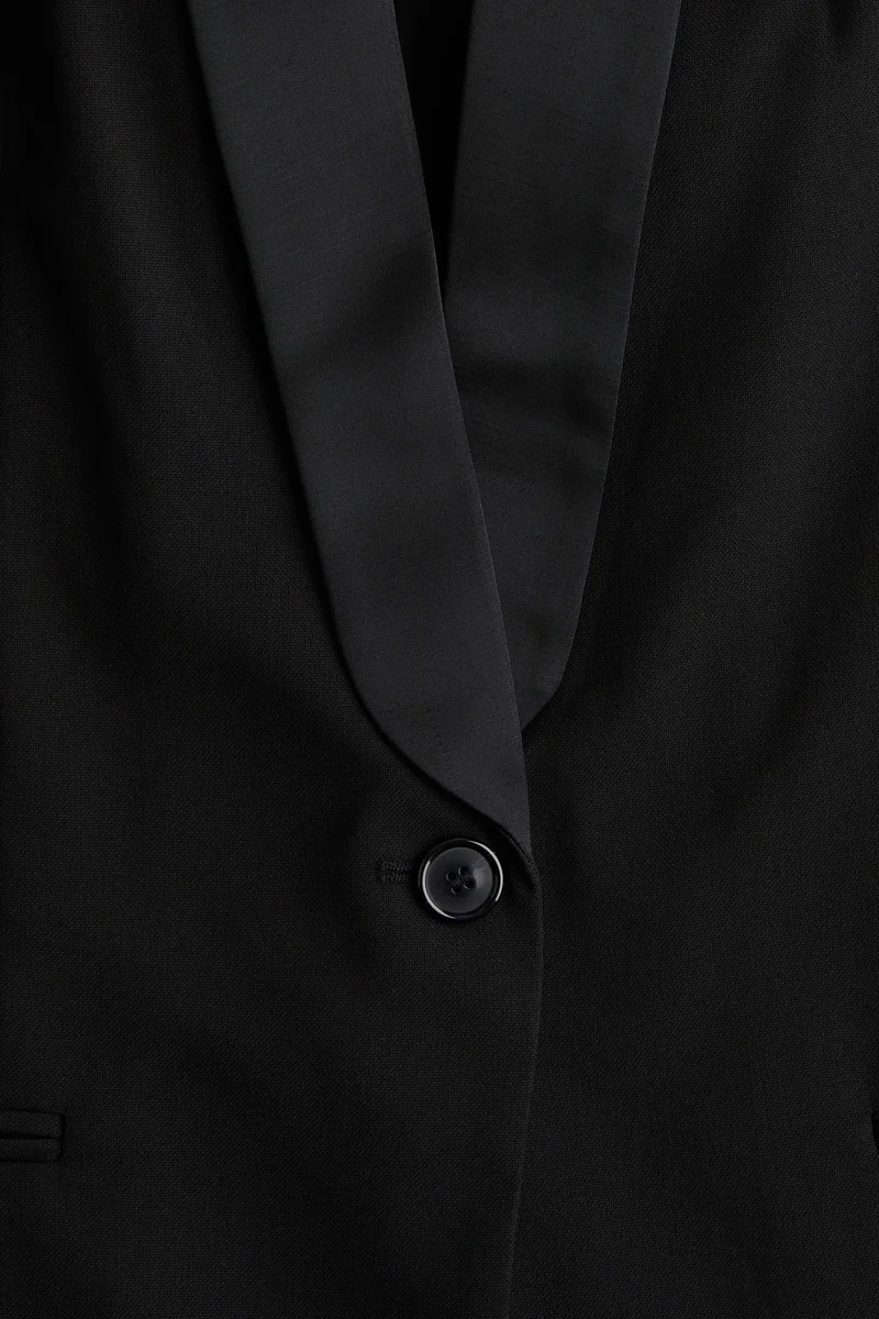 اتش اند ام جيليه توكسيدو