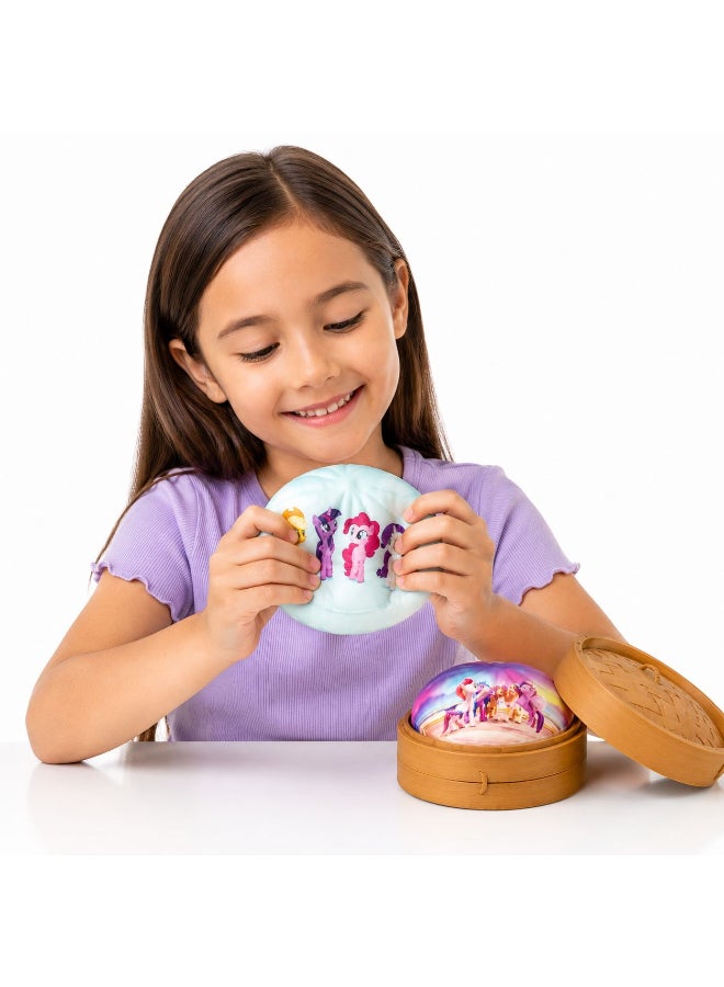 Toyland لعبة بن سكووشي المفاجأة الغامضة بقطعة واحدة مع حاوية على طراز الخيزران | تصميم شخصيات عشوائية متنوعة | لعبة حسية للاسترخاء مع ضغط ناعم بطيء الارتداد | لعبة تخفيف التوتر قابلة للجمع للأطفال | 3+ سنوات - Image 4
