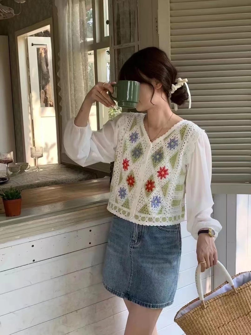 ICW Women's Retro Style Boho V-Neck Floral Print Crochet Hollow Out Puff Sleeve Botton-up Crop Top Shirt DN66 (in, Alpha, S, Regular, Green) - Image 3