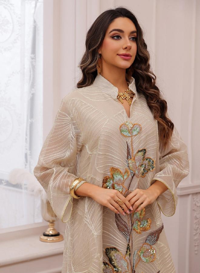 جلابية مزينة برقعة ترتر بنسيج بارز