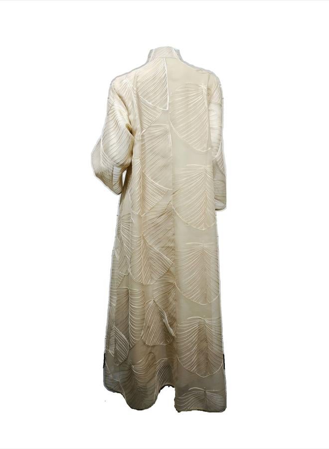 جلابية مزينة برقعة ترتر بنسيج بارز