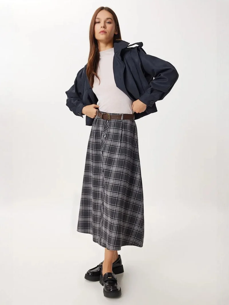 Lovely Istanbul ISTANBUL High Waist Midi Skirt with Button Closure