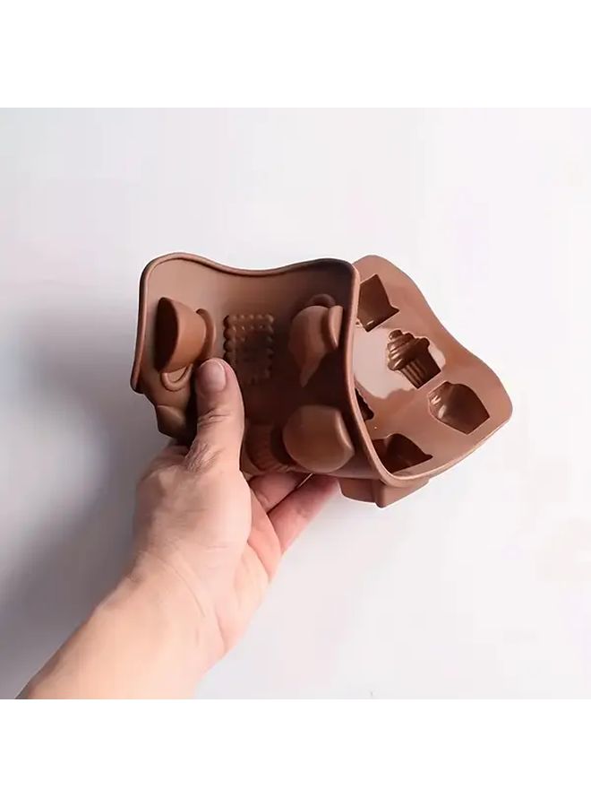 مجموعة قوالب الشوكولاتة السيليكونية بلون القهوة مع تصميم الساعة وأشكال إبريق الشاي والكب كيك - Image 5
