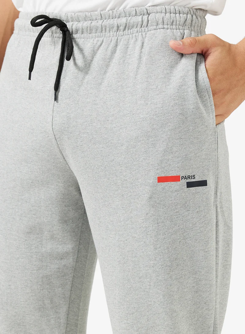 سفنتي فايف بيسيكس بنطلون رياضي بطبعات نصية وحافة مطاطية