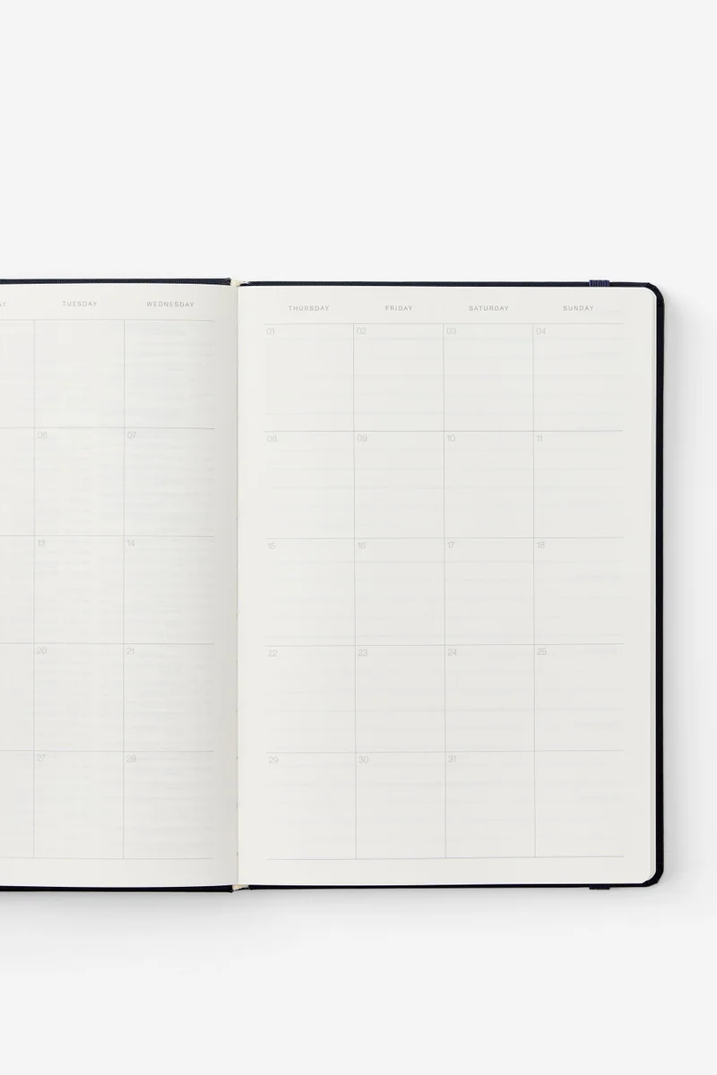 تايبو دفتر يوميات أسبوعي  بغلاف مقوى بتصميم مترو لعام