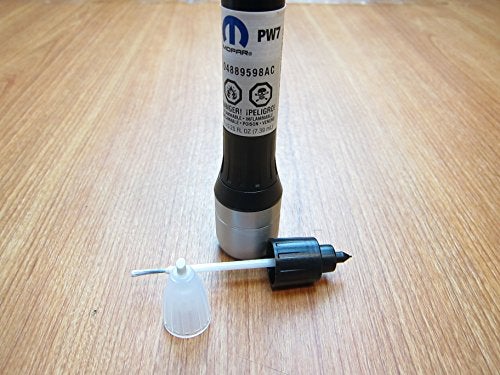 Mopar قلم طلاء تصحيح موبا 68626445AA PW7 أبيض ساطع لشاحنات كرايسلر، دودج، جيب، رام - Image 2