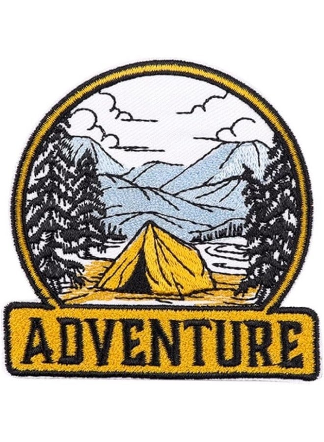 بروجكت نوماد رقعة فيلكرو بخطاف، مجموعة Tacti-Cool للمغامرات (ADVENTURE)، تصميم مغامرات مناسب لحقيبة الجيم أو الحقيبة أو السترة، إكسسوارات تقنية للأطفال والبالغين، مناسبة لحقيبة المدرسة ومقلمة الأقلام، هدية مثالية للرجال والنساء، المقاس: 7.5 × 7.6 سم. - Image 1