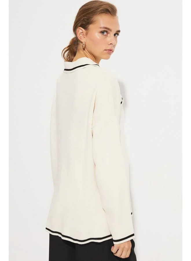 جون June Exclusive Button Detailed Knitted Cardigan Ecru