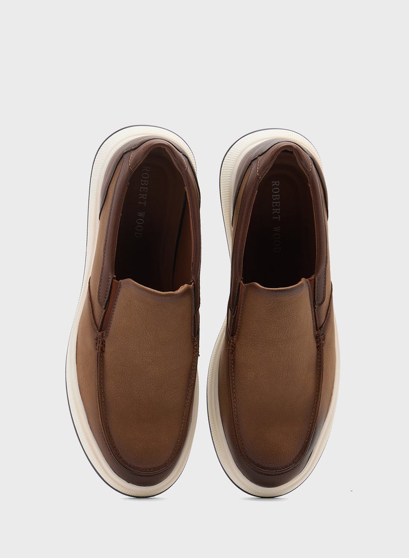 روبرت وود حذاء كاجوال من جلد النوبوك سهل الارتداء - Image 4