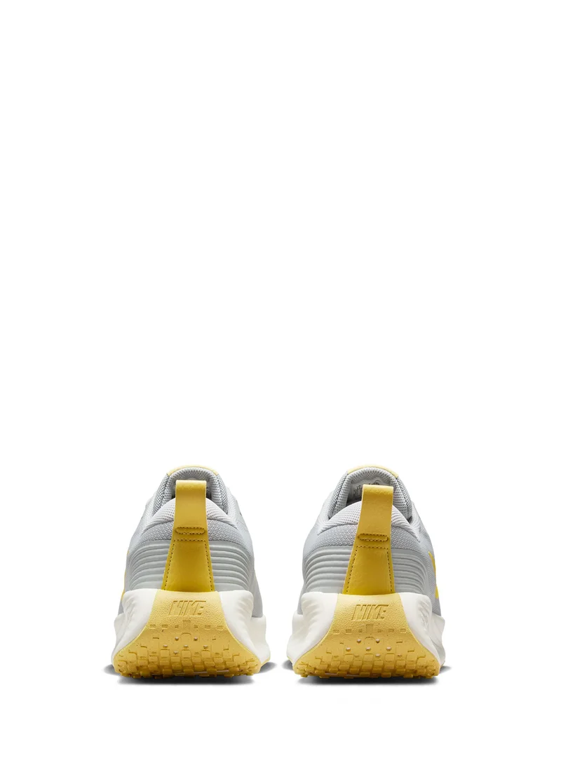 Nike Promina