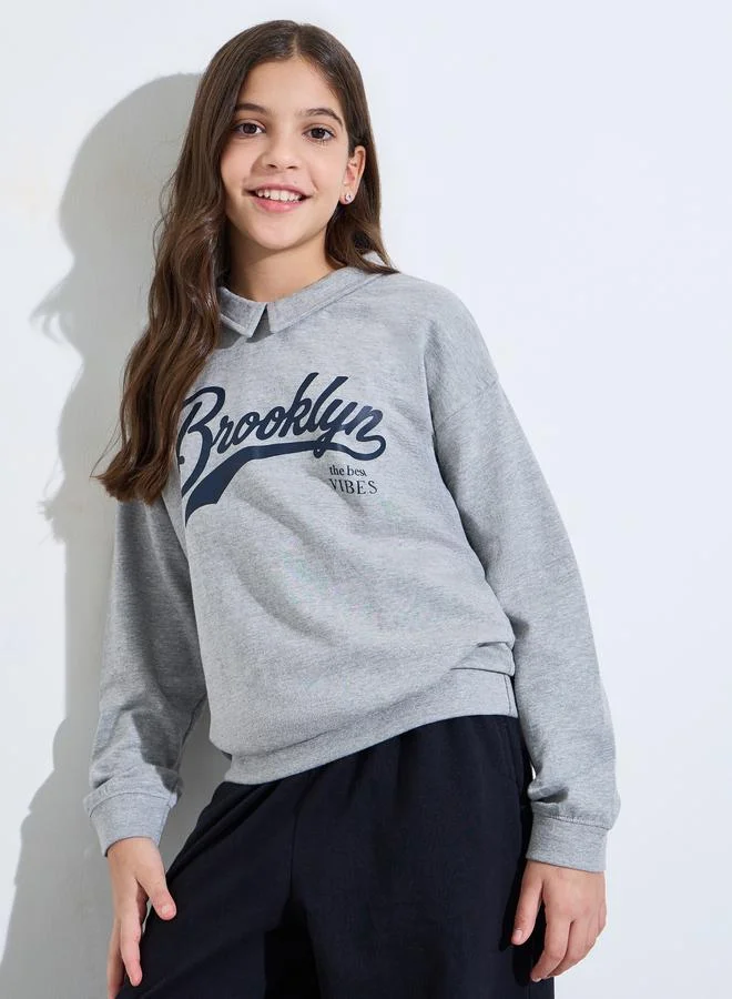 Styli Teen Girls Grey Collared Printed Sweatshirt and Solid Navy Blue Joggers Set