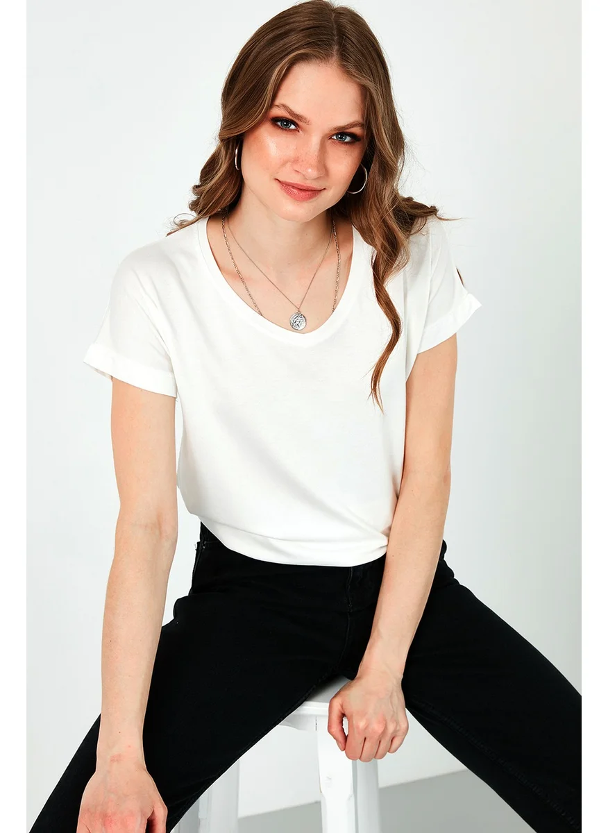 Lela V-Neck Blouse Women's Blouse 5862000