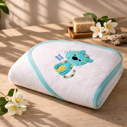 Mee Mee Soft Absorbent Baby Towel with Hood, White - Image 2