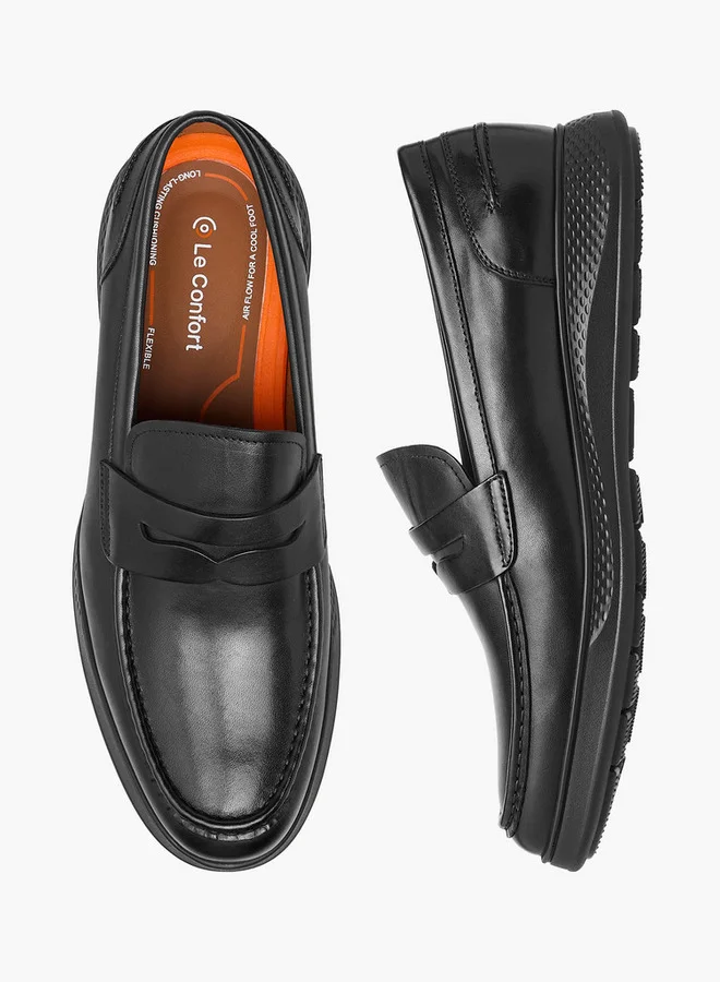 لو كونفورت Men Solid Slip-On Loafers