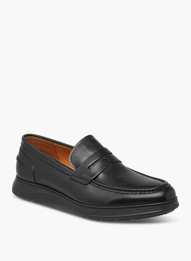 لو كونفورت Men Solid Slip-On Loafers