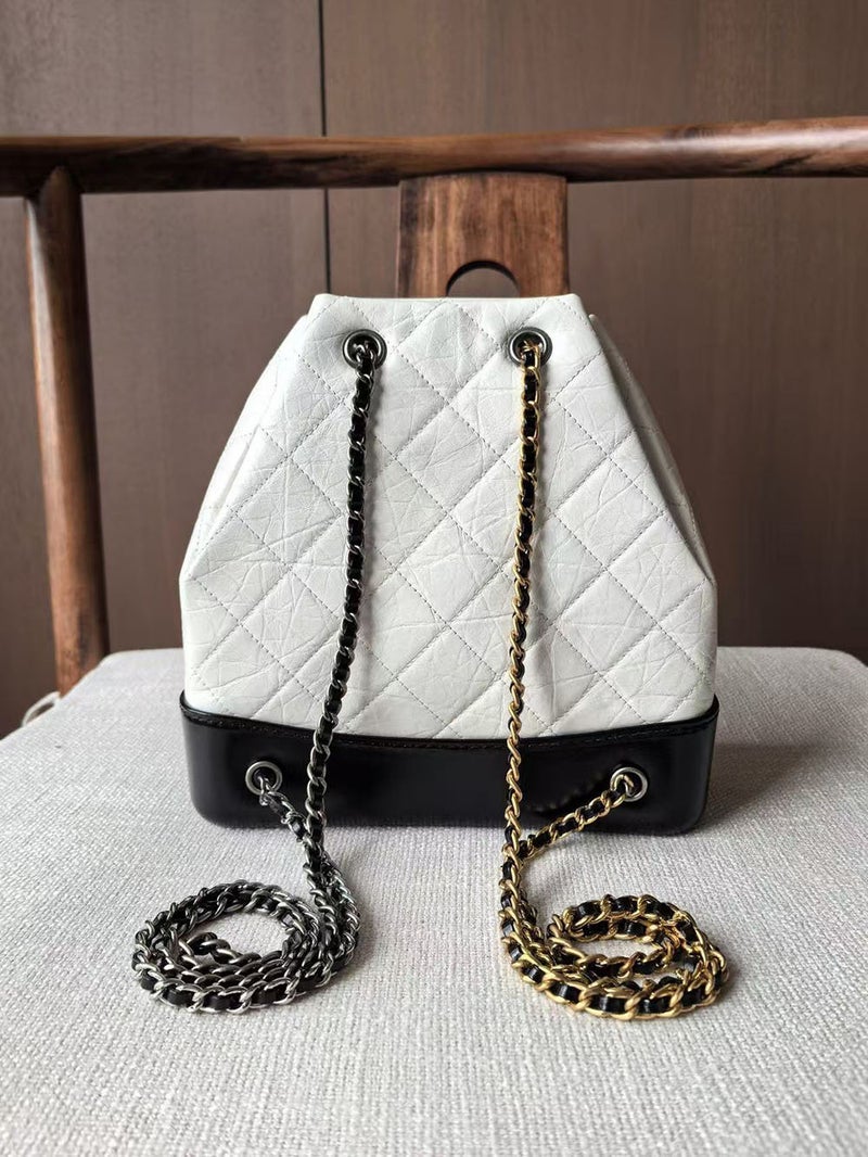 2024 Ladies Ruched Leather Backpack Diamond Chain White