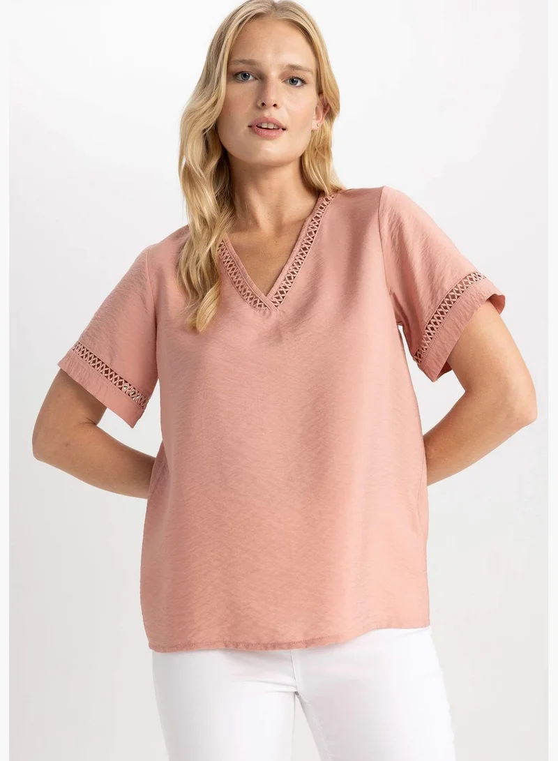 ديفاكتو Woman V Neck Woven Short Sleeve Blouse