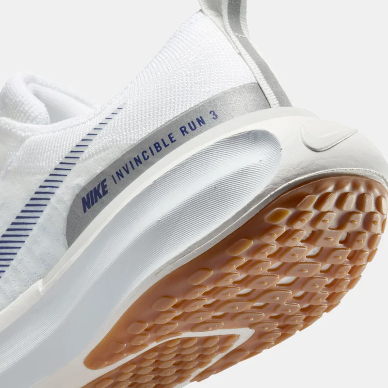 Nike Women's ZoomX Invincible 3 Road Running Shoes