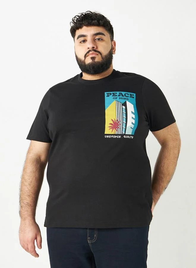 سبلاش فيڤ تيشيرت مقاس كبير بطبعة وياقة دائرية وأكمام قصيرة