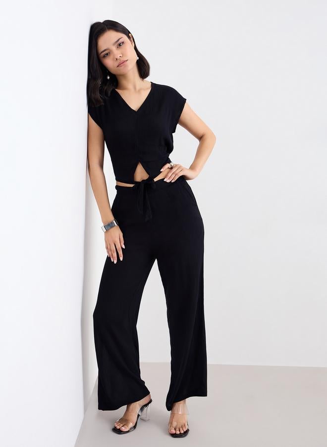 ستايلي طقم كروب توب وبنطلون بعقدة أمامية أسود - Image 1