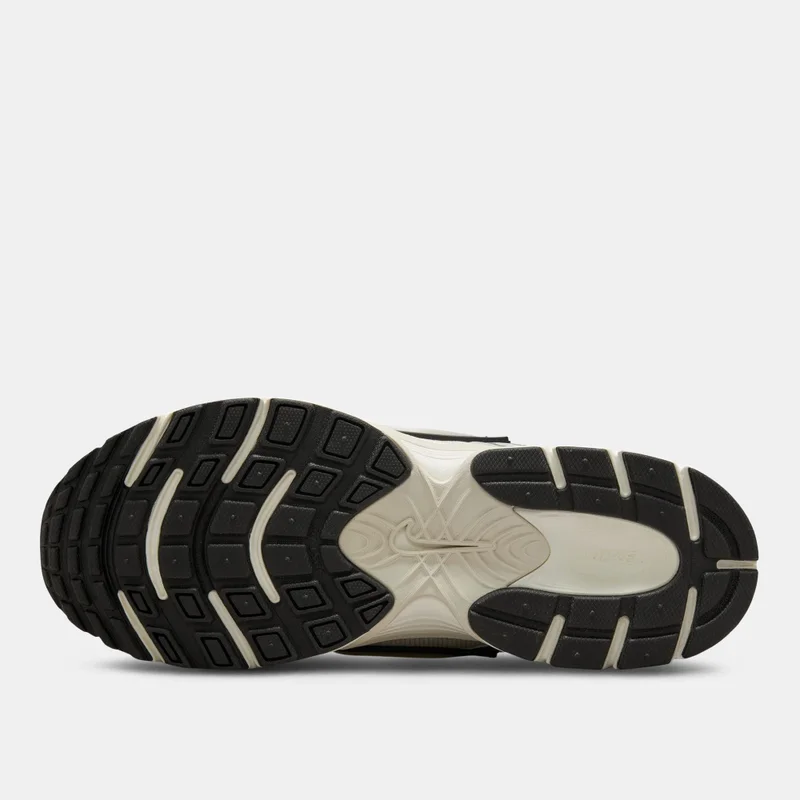 Nike Women's V5 RNR Shoes