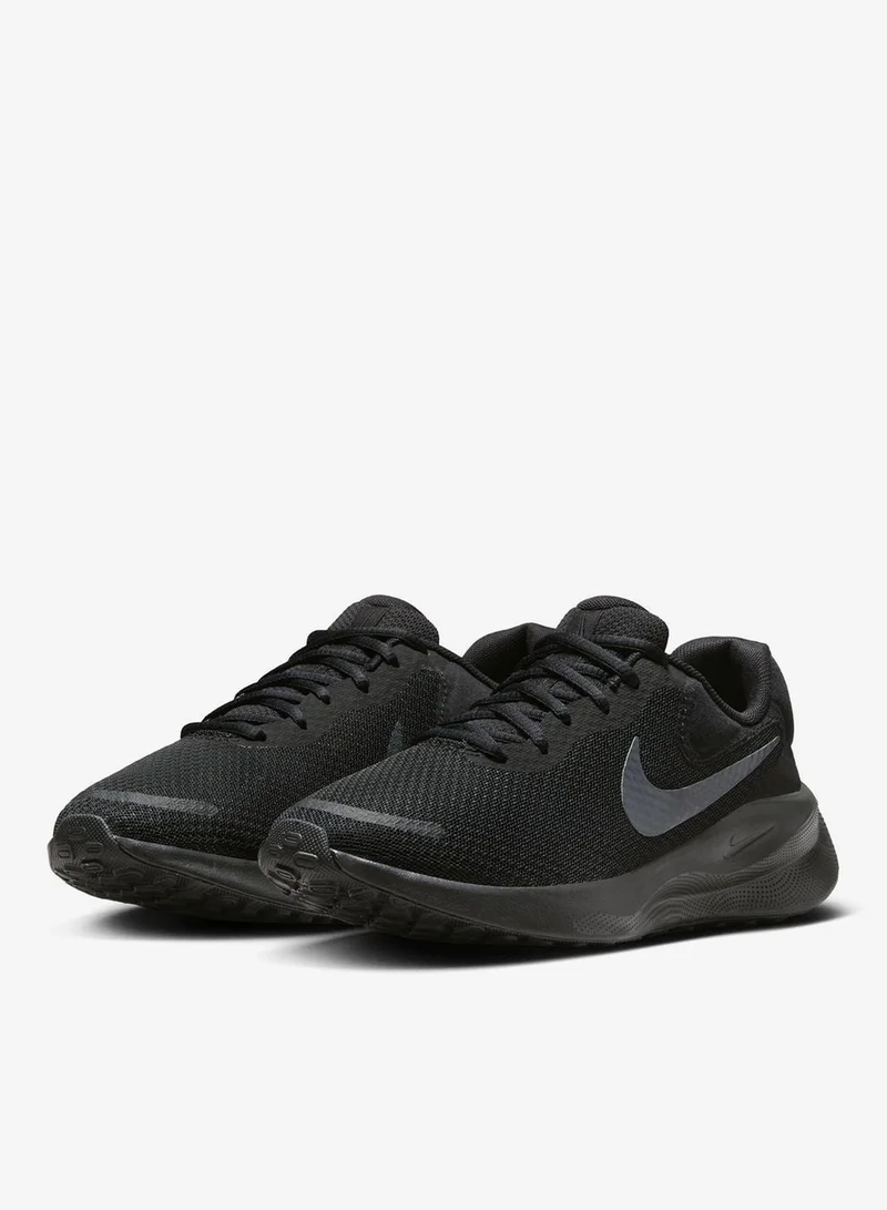 Nike Revolution 7