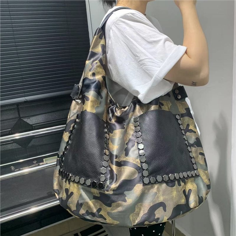 Selling Women'S Camouflage Tote Bag Large Capacity Commuter Trendy Shoulder Crossbody Handbag - Image 2
