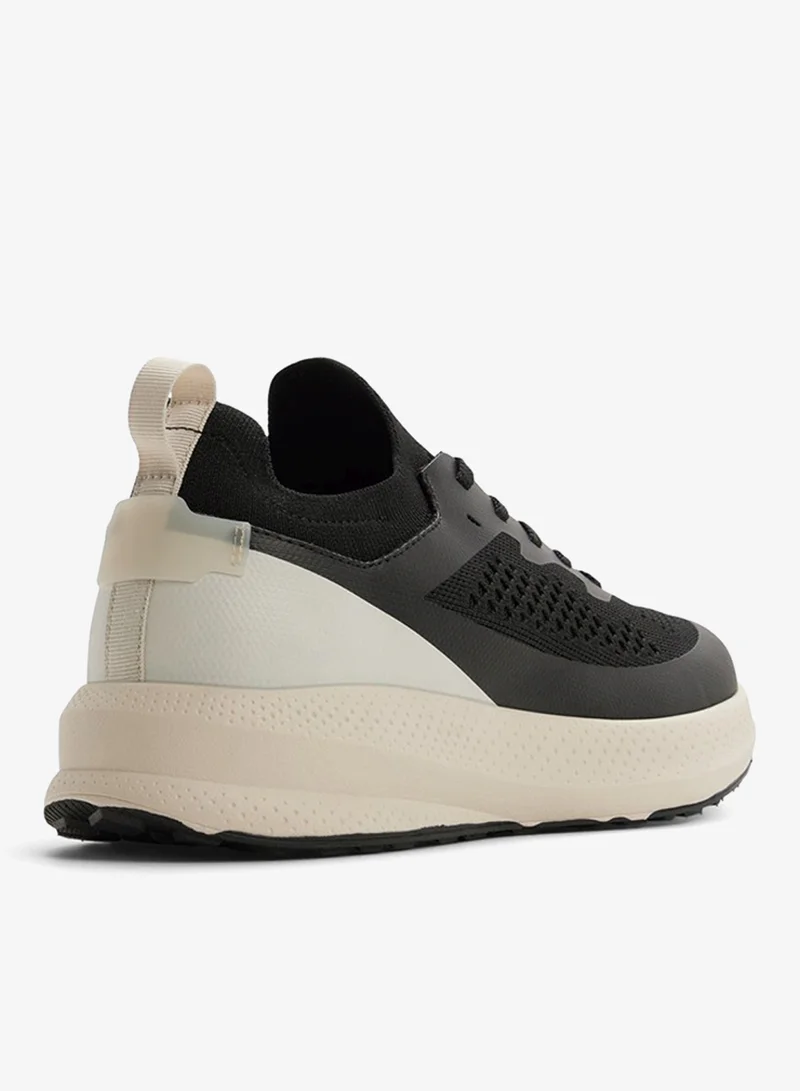 كول ات سبرنج أحذية مايكو رياضية بأربطة وتصميم كتل ألوان دانتيل