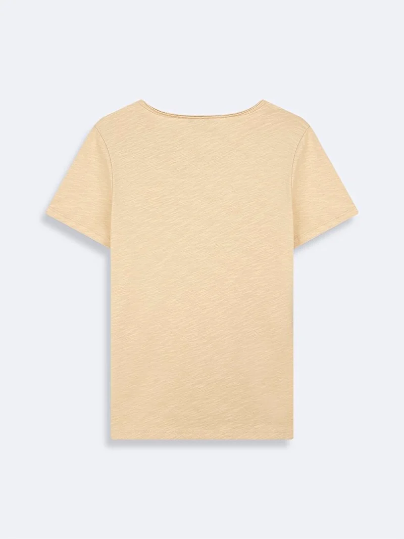 ال تي بي Brown T-Shirt