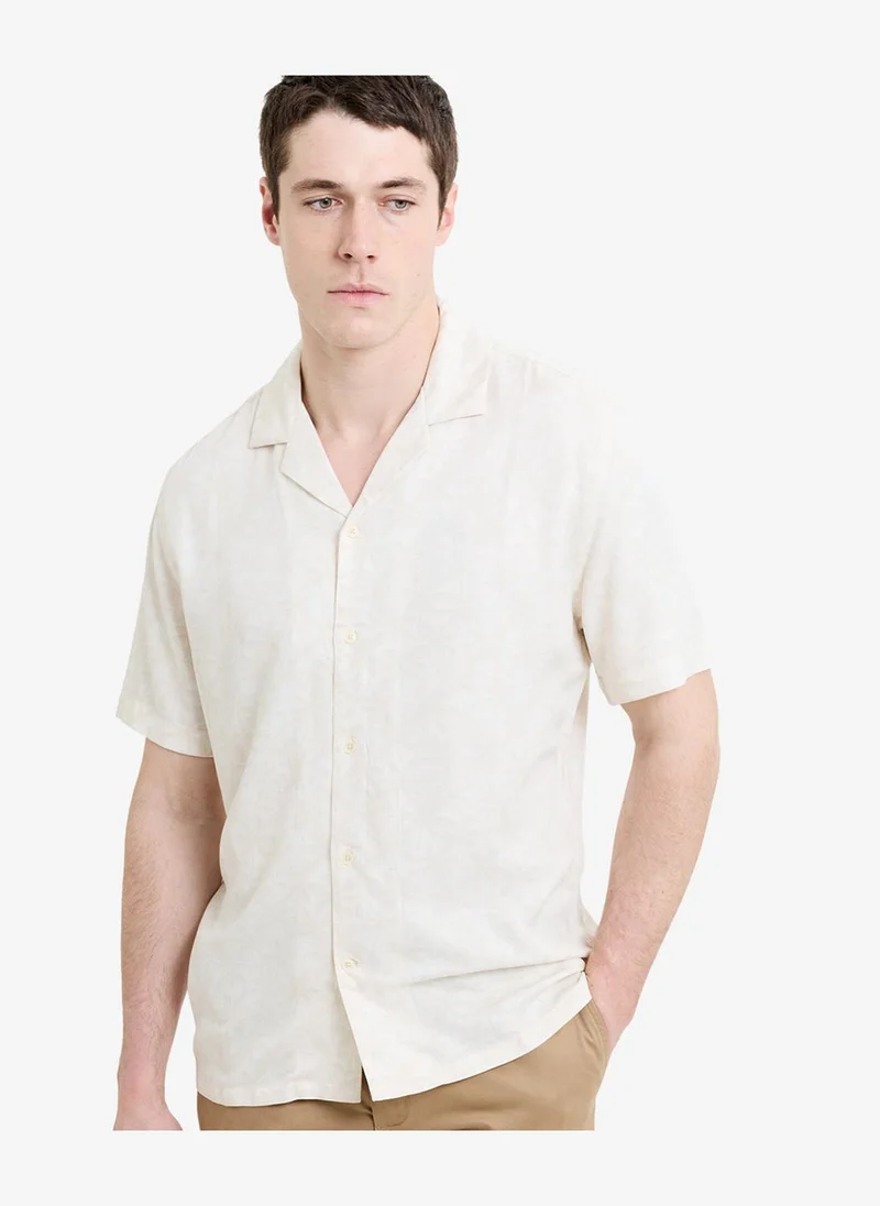 French Connection Men's Cream Wht/Bone Wht Ss Palm Printed Holiday Shirt