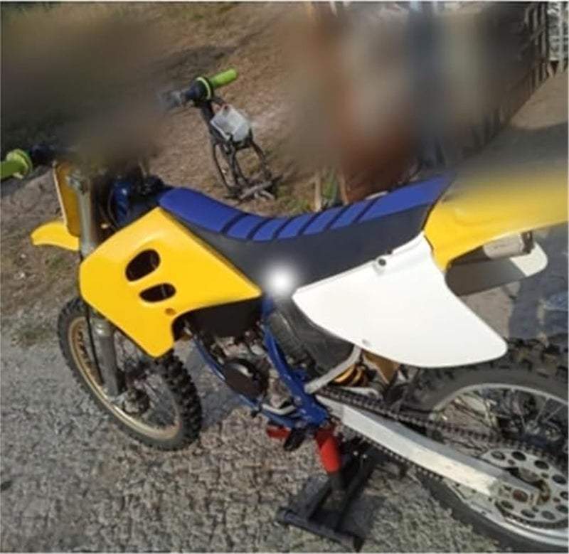 Vuzmode Universal Ribbed Gripper Seat Cover for Dirt Bikes - Image 2