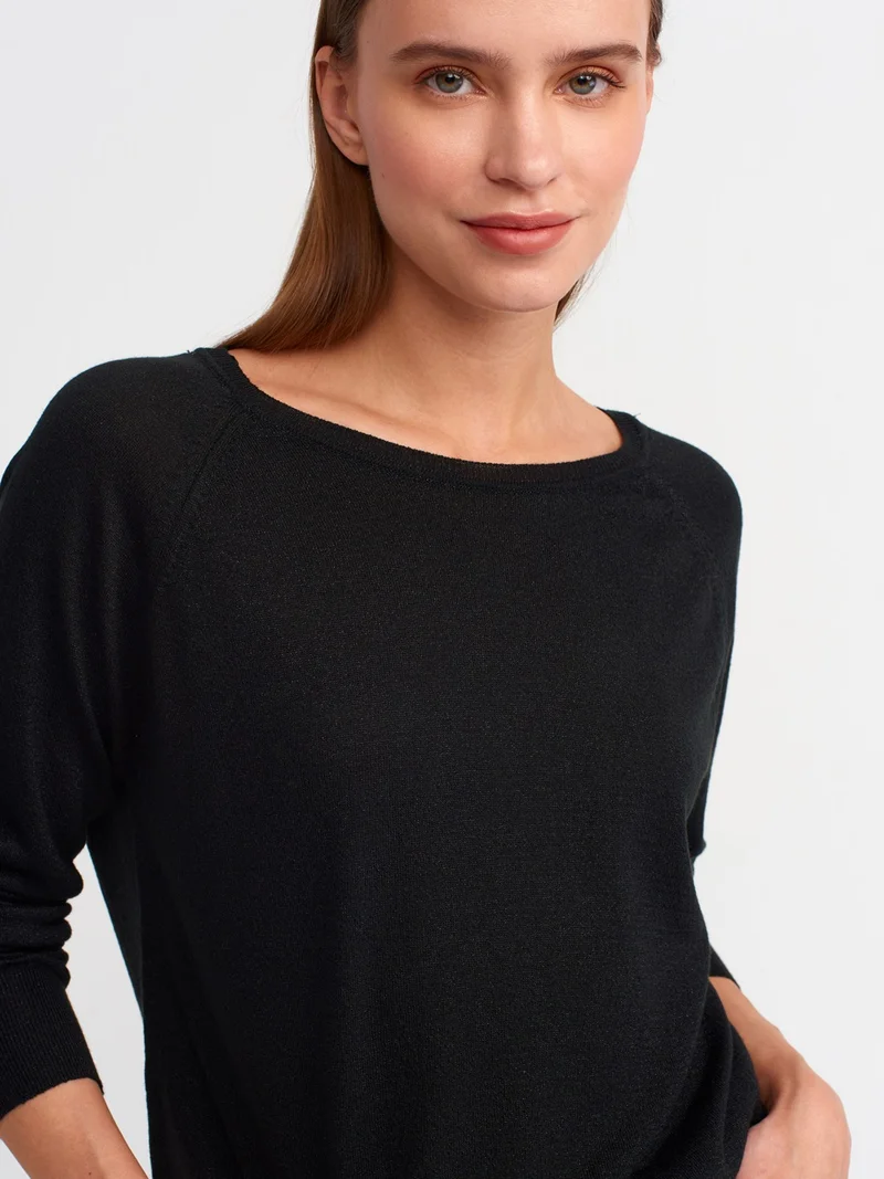 Dilvin 10557 Crew Neck Glittery Basic Thin Knit Sweater-Black