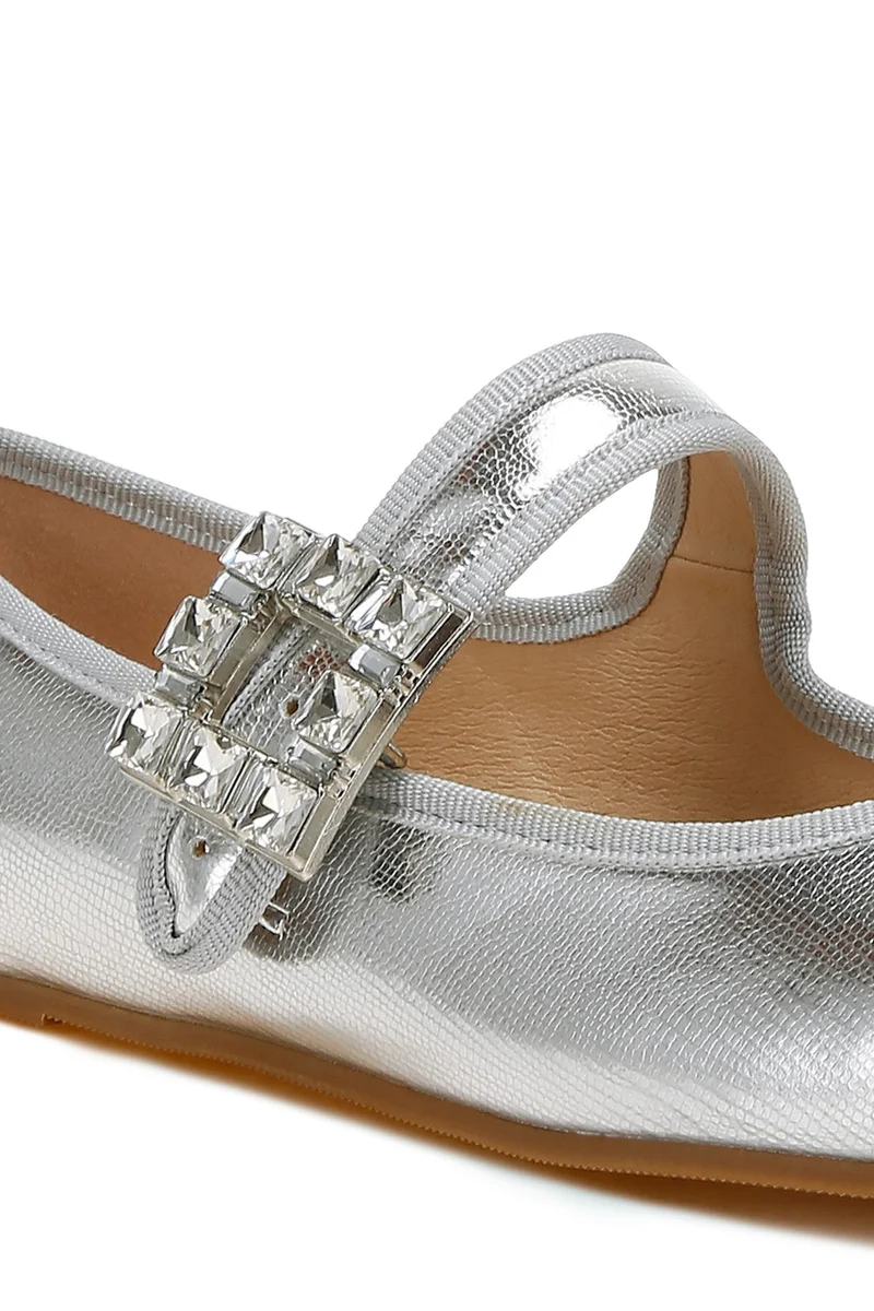 London Rag Brooch Mary Jane Sandals in Silver