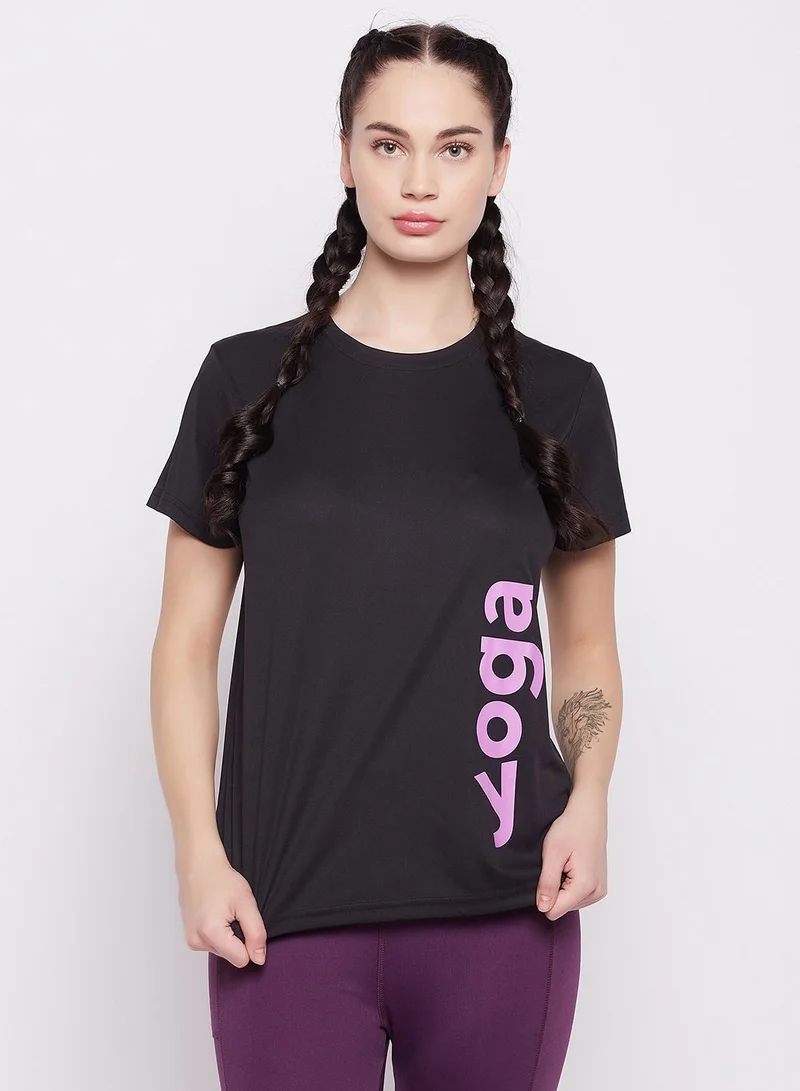 كلوفيا Clovia Comfort Fit Text Print Active T-Shirt In Black