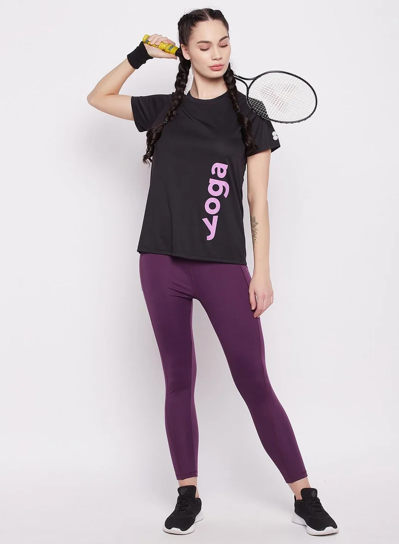 كلوفيا Clovia Comfort Fit Text Print Active T-Shirt In Black