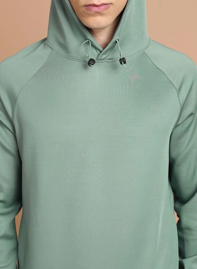 هاي لاندر هودي سادة بأكمام ريجلان وأربطة